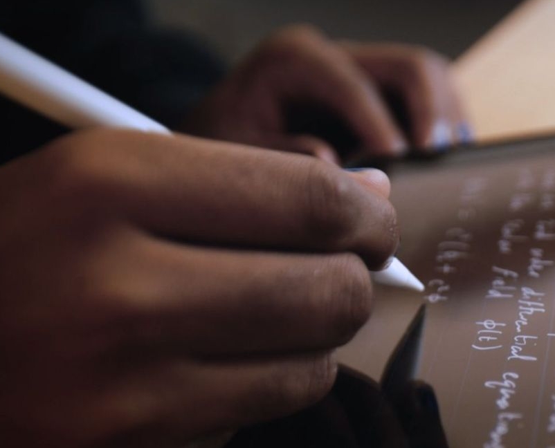 Exness：南非学生奖学金